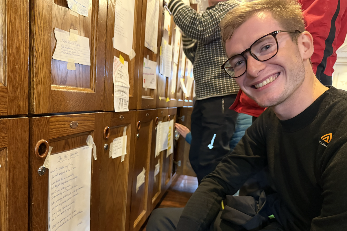 Person smiler til kamera